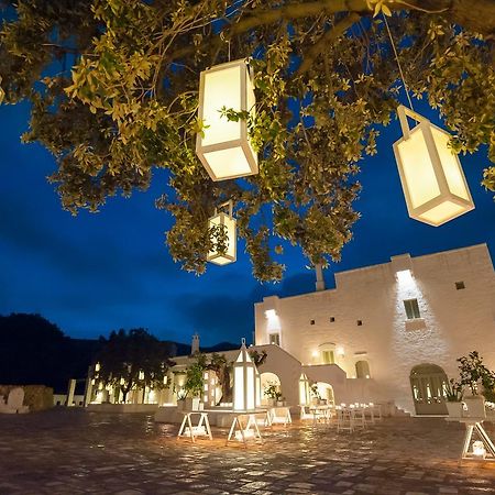 Masseria Le Carrube Остуни Экстерьер фото