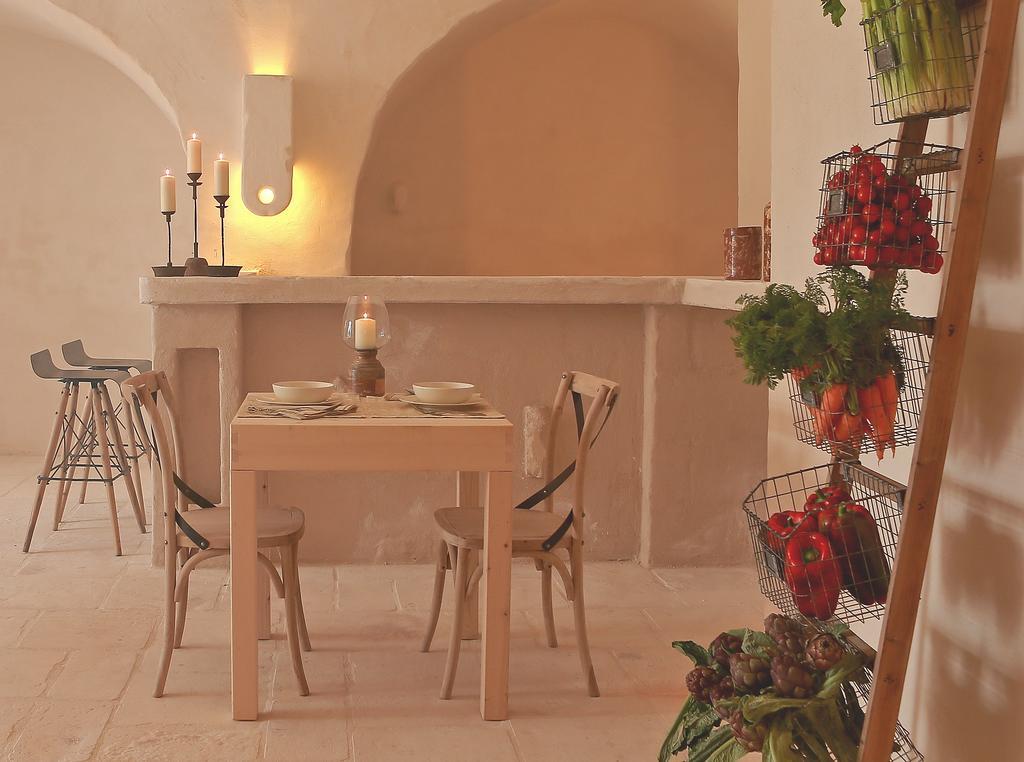 Masseria Le Carrube Остуни Экстерьер фото