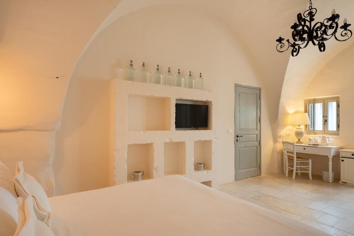Masseria Le Carrube Остуни Экстерьер фото