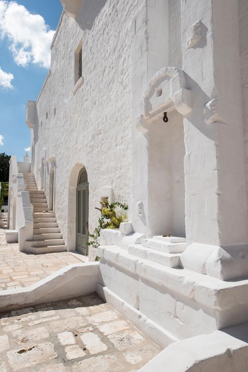 Masseria Le Carrube Остуни Экстерьер фото